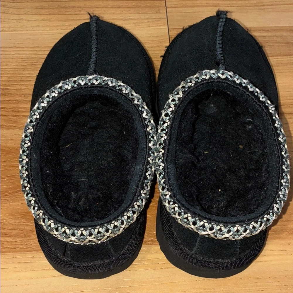 UGG Black Kids Slippers
